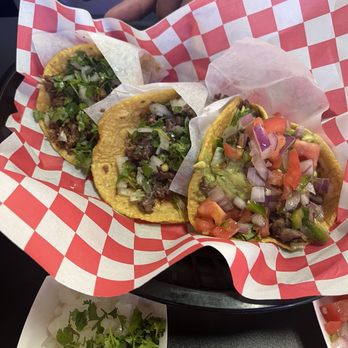 Amigos Takos - Carne asada taco Birria taco - Food Trucks Near Me - Phoenix, Arizona