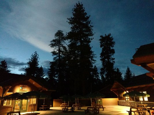 Kings Canyon Visitor Center by null