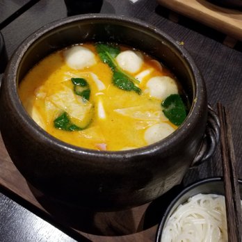 Fudao noodle house - Rice noodles with Thai curry soup. - Chinese Near Me - Toronto, Ontario Fudao noodle house - Rice noodles with Thai curry soup. - Chinese Near Me - Toronto, Ontario