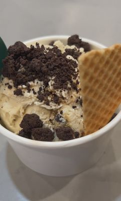 Cuzzy’s Ice Cream Parlor by null