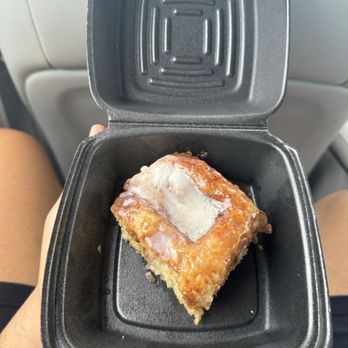 Breakfast Station - Cinnamon roll $2.99 (instagram: @issa.cheatday) - Breakfast & Brunch Near Me - Zephyrhills, Florida