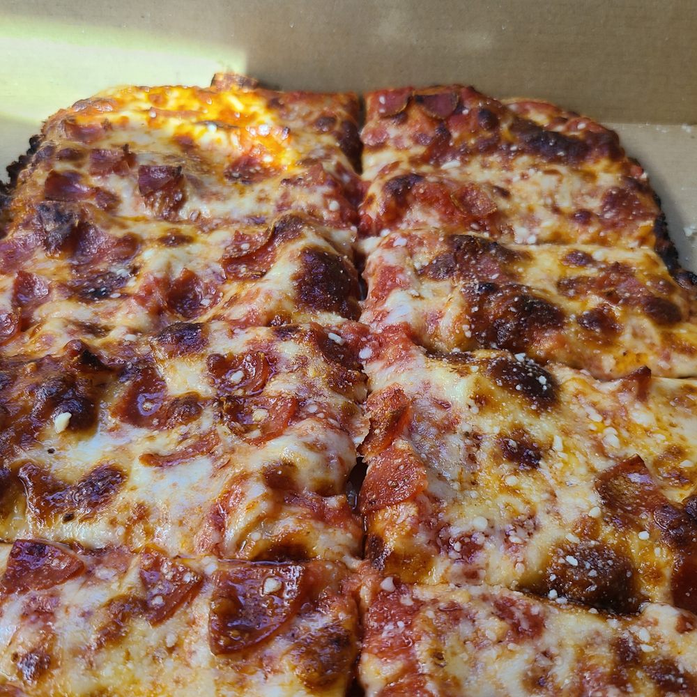 CRUST PIZZA COMPANY Updated October 2024 23 Photos & 29 Reviews