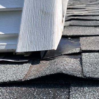 Excell Roofing - Incorrect flashing around dormers - poor workmanship. - Roofing Near Me Excell Roofing - Incorrect flashing around dormers - poor workmanship. - Roofing Near Me