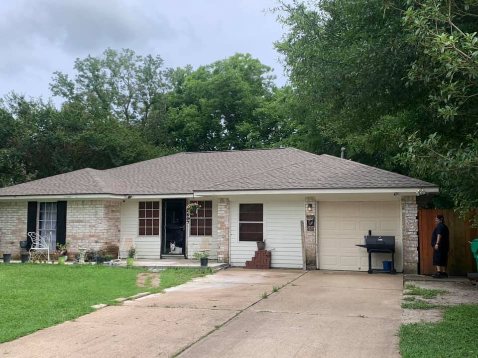 Slide of Maxim Roofing & Restoration