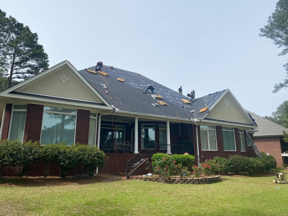 Slide of Alvarez Roofing