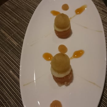 Canoe - Apple treat - Canadian (New) Near Me - Toronto, Ontario