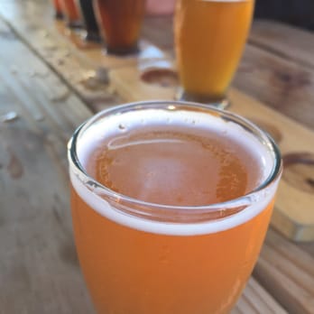 Thunder Island Brewing - Breweries Near Me - Cascade Locks, Oregon Thunder Island Brewing - Breweries Near Me - Cascade Locks, Oregon