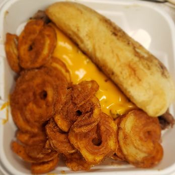 Lynch's Danny - Philly cheesesteak - Bars Near Me - Milwaukee, Wisconsin