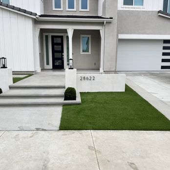 AA Cali Construction - Design and construction of front yard - General Contractors Near Me