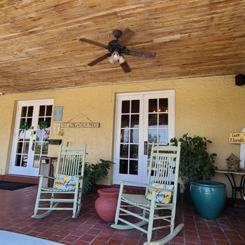 Seminole Inn Restaurant - rocking chairs on the front porch - American Near Me - Indiantown, Florida