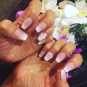 Luxx Nails & Beyond - Nail Salons Near Me - Tampa, Florida