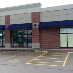 The Bettendorf store is in the mini mall on the property of Hy-Vee on Middle road and Devil's Glen .