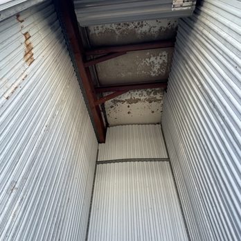 Public Storage - Mold - Self Storage Near Me - Hilton Head Island, South Carolina