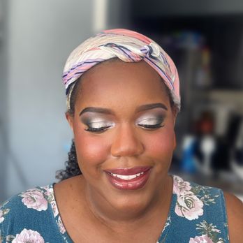 Rock Beauty Bar - Full Glam - Makeup Artists Near Me Rock Beauty Bar - Full Glam - Makeup Artists Near Me