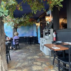 Stella Notte - Dinning area