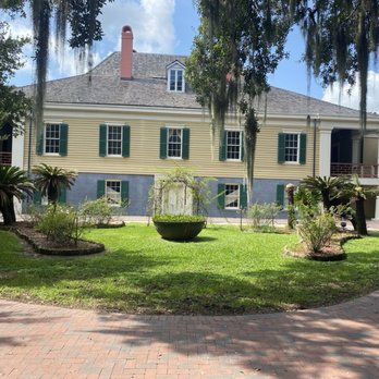 Destrehan Plantation - Rear of the mansion, don't miss looking in the cookhouse. - Landmarks & Historical Buildings Near Me - Destrehan, Louisiana