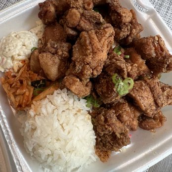 Grinds 2 Da Max Russell - Garlic chicken plate with fried noodles - Hawaiian Near Me - Las Vegas, Nevada Grinds 2 Da Max Russell - Garlic chicken plate with fried noodles - Hawaiian Near Me - Las Vegas, Nevada