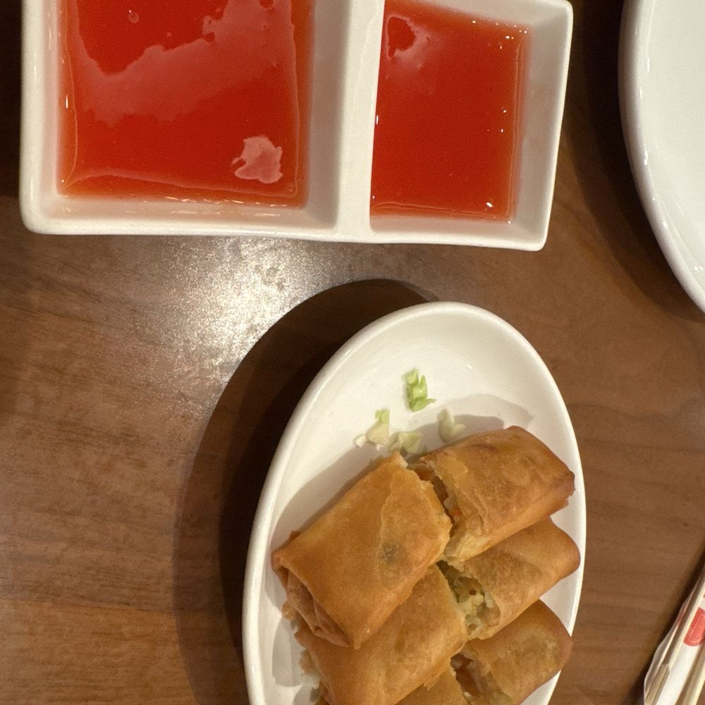 YOUYU Noodle Bar - Vegetable spring rolls - Asian Fusion Near Me - Wheatland, California YOUYU Noodle Bar - Vegetable spring rolls - Asian Fusion Near Me - Wheatland, California