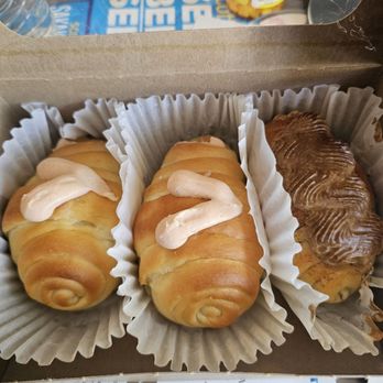 Salted Crumb Bakery - Guava cream salt bread x2 and dalgona coffee salt bread - Bakeries Near Me Salted Crumb Bakery - Guava cream salt bread x2 and dalgona coffee salt bread - Bakeries Near Me