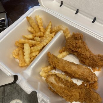 Raising Cane's Chicken Fingers - Three chicken finger meal - Fast Food Near Me - Byram, Mississippi Raising Cane's Chicken Fingers - Three chicken finger meal - Fast Food Near Me - Byram, Mississippi