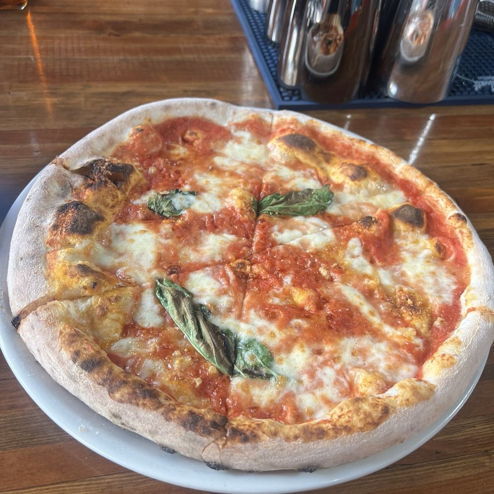 Pomo Pizzeria - Biltmore - Margarita pizza light cheese - Pizza Near Me - Phoenix, Arizona Pomo Pizzeria - Biltmore - Margarita pizza light cheese - Pizza Near Me - Phoenix, Arizona
