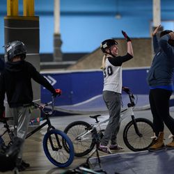 Joyride 150 - High fives for everyone!