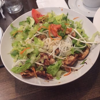 The Rolling Spring Roll - Chicken vermicelli - Vietnamese Near Me - Syosset, New York