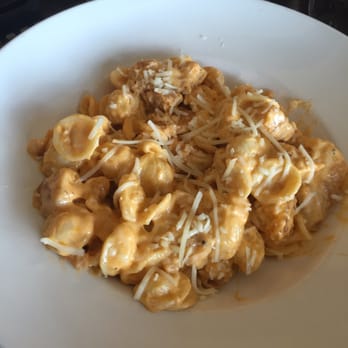 Lattitude Restaurant - Buffalo Mac and Cheese - Desserts Near Me - West Springfield, Massachusetts