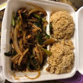 Royal Chopstix - Onions with rice that's what you get with this selection - Chinese Near Me - Irving, Texas