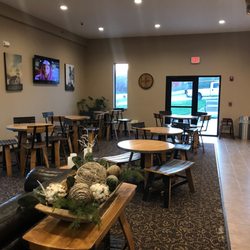 Boulders Inn & Suites - Breakfast area