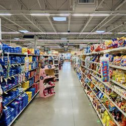 Giant Eagle - Snack aisle