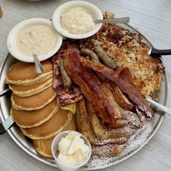Doc's Diner - Seafood Near Me - Key Largo, Florida