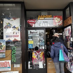 Cards & Comics Central