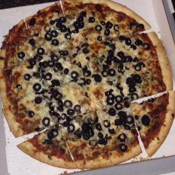 Cipriani's Pizza - Sausage, spinach and black olives thin crust! Yummy. - Pizza Near Me - Chicago, Illinois