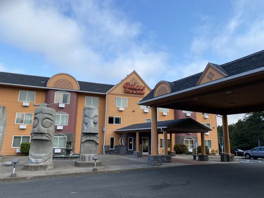 Palace Inn & Suites