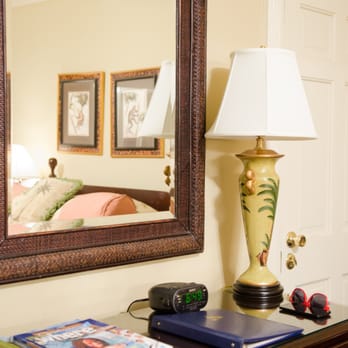 Indigo Inn - Dresser and Mirror - Hotels Near Me - Charleston, South Carolina Indigo Inn - Dresser and Mirror - Hotels Near Me - Charleston, South Carolina