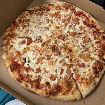 Rudyard's - Rudz Margherita Pizza which lacked flavor and ingredients - Music Venues Near Me - Houston, Texas Rudyard's - Rudz Margherita Pizza which lacked flavor and ingredients - Music Venues Near Me - Houston, Texas