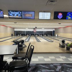 Deshler Lanes - Bowling lanes