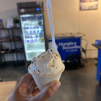 Humphry Slocombe - Dogpatch - stellar strawberry single scoop - Ice Cream & Frozen Yogurt Near Me - San Francisco, California Humphry Slocombe - Dogpatch - stellar strawberry single scoop - Ice Cream & Frozen Yogurt Near Me - San Francisco, California