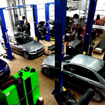 Mécanique Expert - Garage Specialists : Mercedes-Benz Porsche BMW MINI Cooper Audi Mercedes Smart Mercedes Sprinter Volvo Audi Volkswagen Jeep D... - Auto Repair Near Me - Saint-Mathieu-de-Beloeil, Quebec Mécanique Expert - Garage Specialists : Mercedes-Benz Porsche BMW MINI Cooper Audi Mercedes Smart Mercedes Sprinter Volvo Audi Volkswagen Jeep D... - Auto Repair Near Me - Saint-Mathieu-de-Beloeil, Quebec