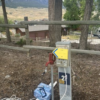 Sun Outdoors Yellowstone North - Vacation Rentals Near Me - Gardiner, Montana Sun Outdoors Yellowstone North - Vacation Rentals Near Me - Gardiner, Montana