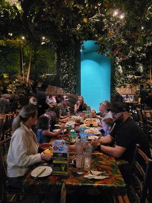 Rainforest Cafe by null