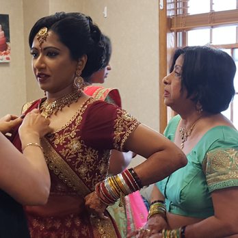 Looks by Jassi - Makeup Artists Near Me