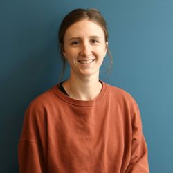 Hosmer Chiropractic Health - Dr. Maddie, born in Calgary, earned her B.Sc. in Kinesiology from the University of Calgary and her Doctor of Chiropractic in Portland.