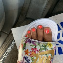 Pedicure with flower design. Pedicure with flower design.