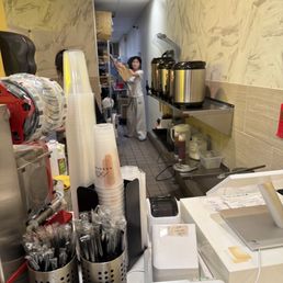 Poor service. Staff was laughing when I complained about being late. Should in order a hour in advance?