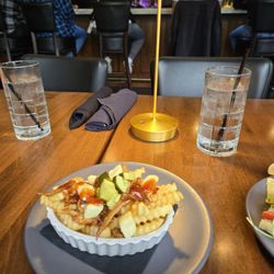T Squared Tees & Taps - Masters poutine
