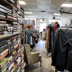 Rewind Kingston - A place to buy quality clothes, and to find time for yourself, or share with friends.