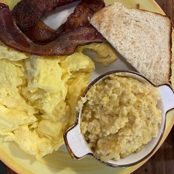 Honeycomb Cafe - Breakfast Bee - New American Near Me - Belmont, North Carolina