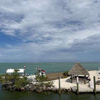 Wahoo's Bar & Grill - Seafood Near Me - Islamorada, Florida Wahoo's Bar & Grill - Seafood Near Me - Islamorada, Florida